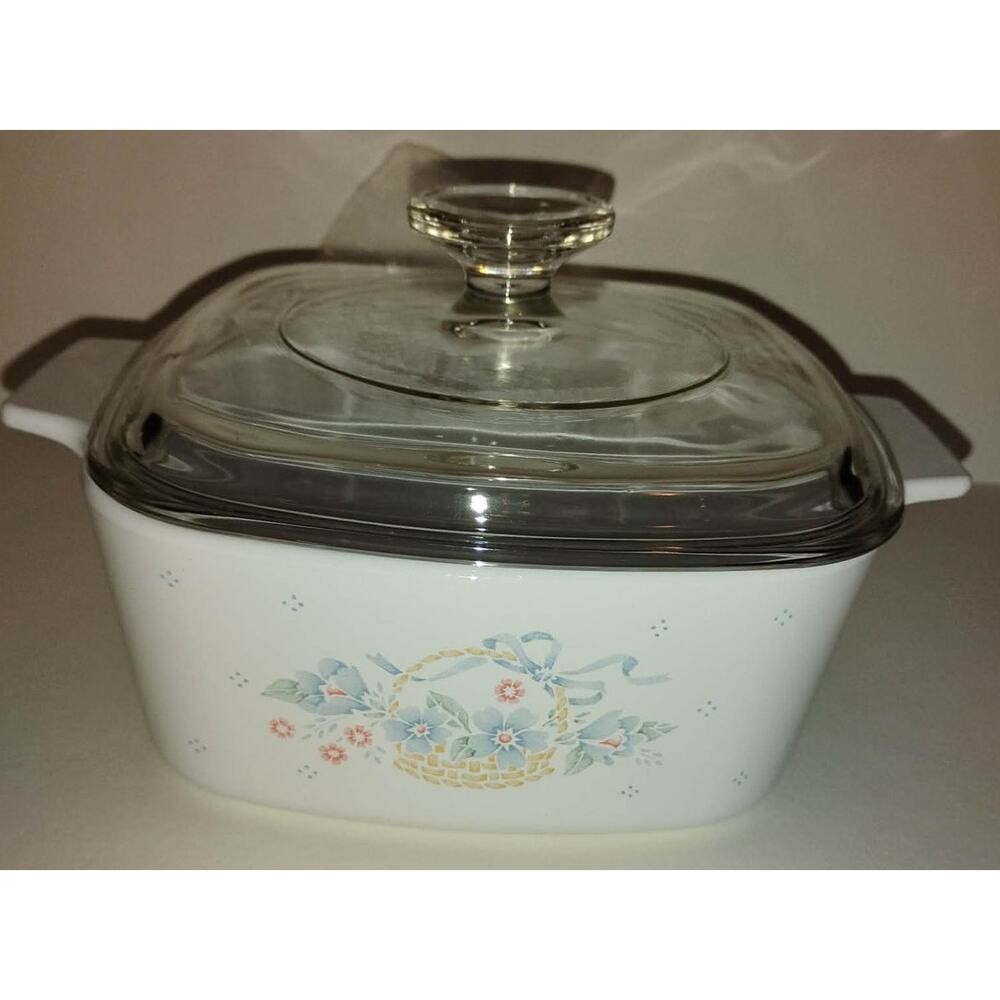 Vintage CorningWare Country Cornflower Casserole Dish